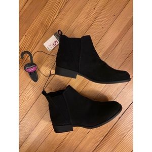 NEW Primark Sued Black Booties